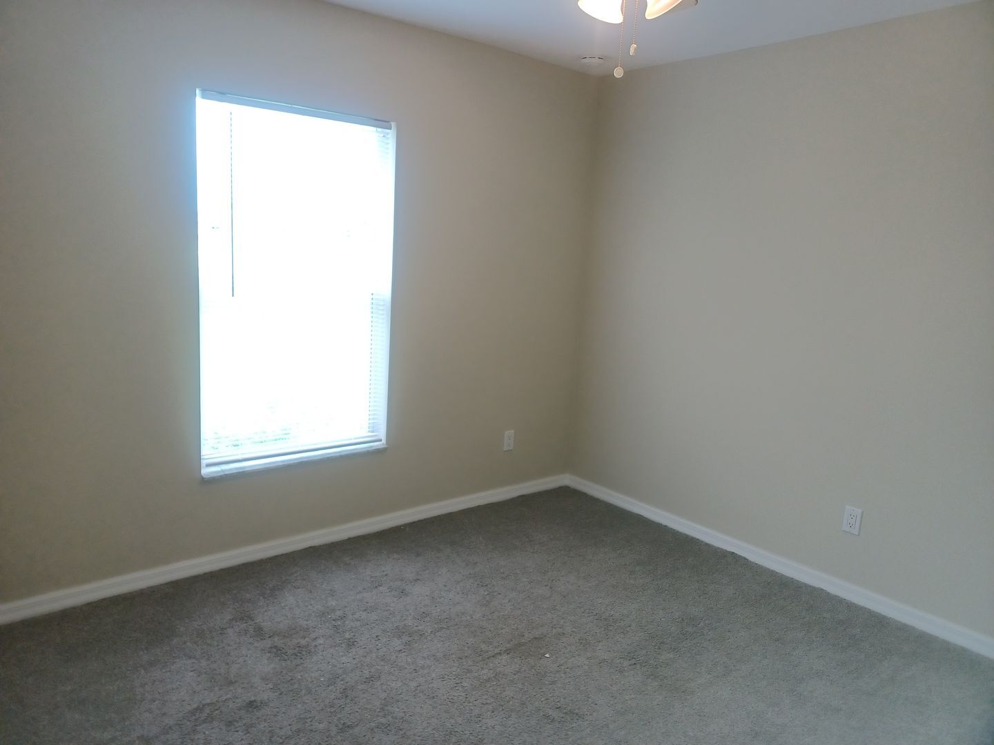 Building Photo - 1519 Nelson Rd N