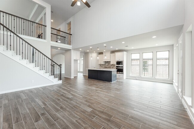 Building Photo - 677 Cape Capri Dr