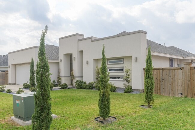 Building Photo - 133 Heron Dr