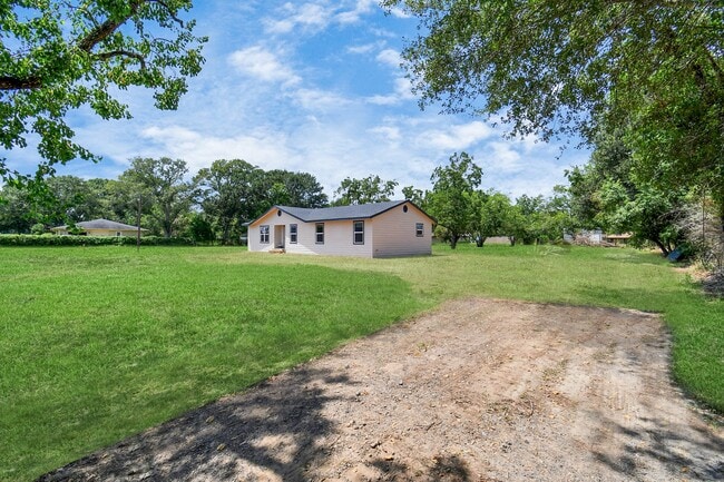 Building Photo - 1030 San Felipe Rd