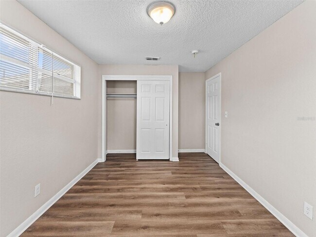 Building Photo - 1602 E New Orleans Ave