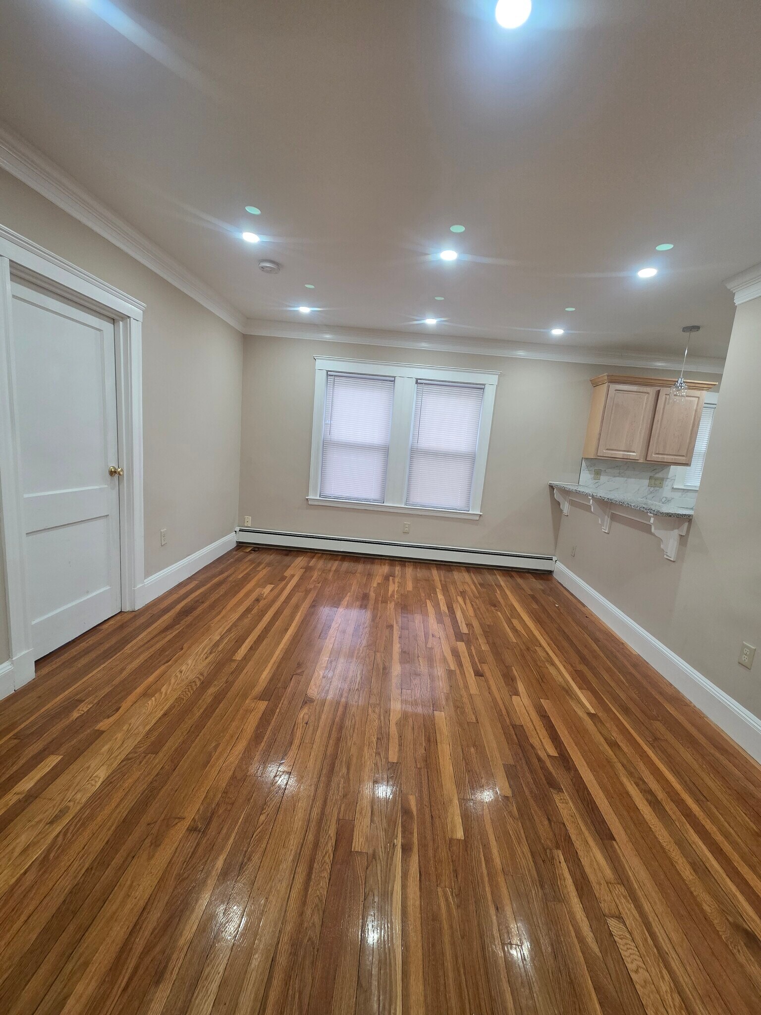 Building Photo - 14 Vera St