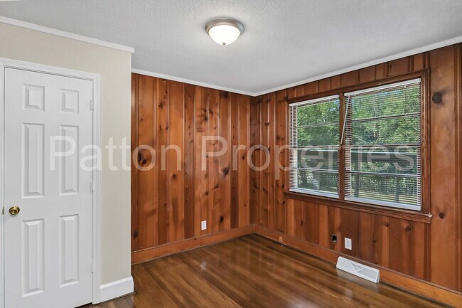Building Photo - 3901 Bright Ave