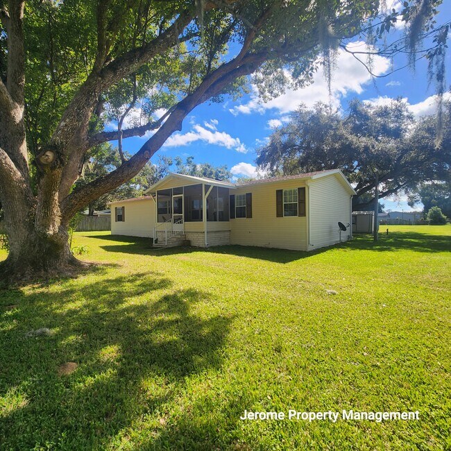 Building Photo - 5924 Vanco Dr