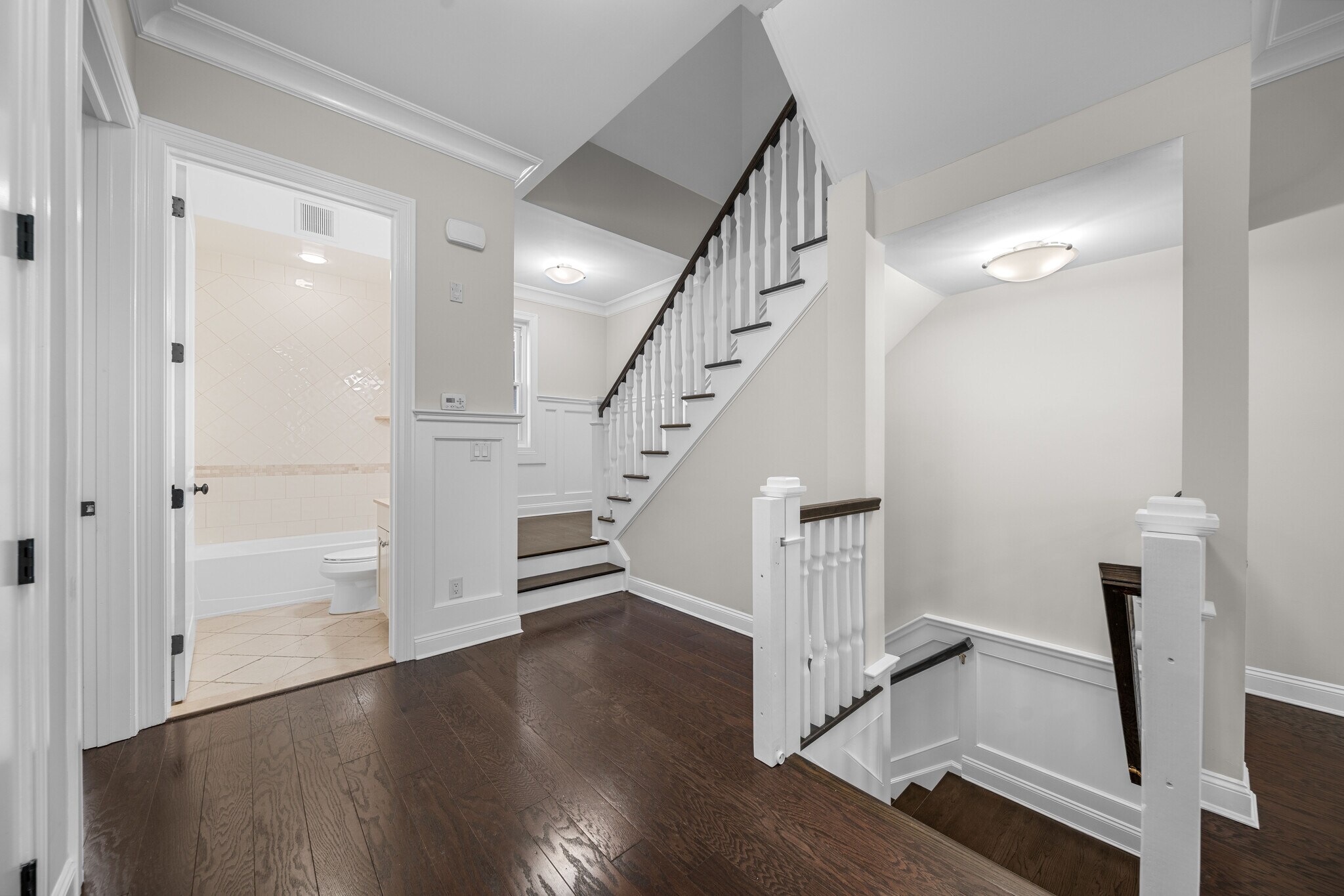 Building Photo - 1600 Kaufer Ln