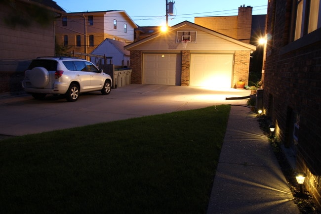 2 Car Garage + 3rd Spot - 1623 N Astor St