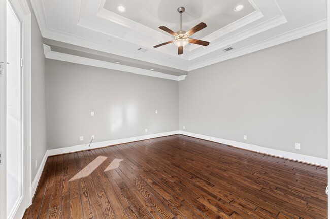 Building Photo - 1306 Hawthorne St