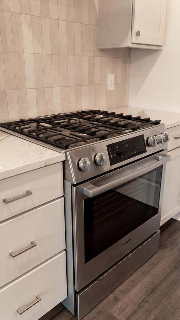 Building Photo - 6633 Dale Dr