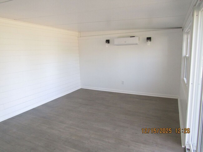 Building Photo - Bayville Park