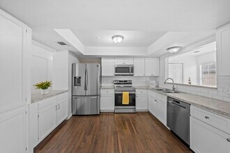 Building Photo - 16723 Running Quail Ct