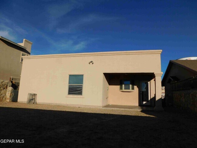 Building Photo - 4529 Hugo Reyes St