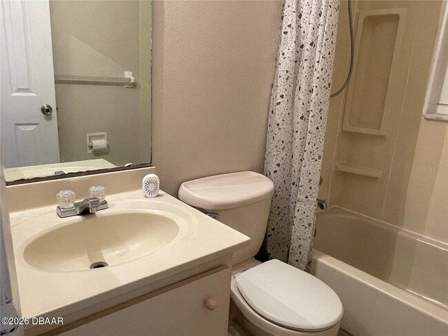 Building Photo - 2570 Beal St