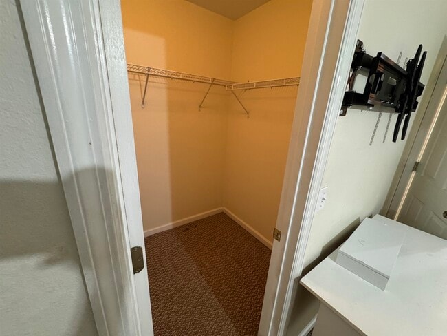 Building Photo - 2758 Westbrook Ct