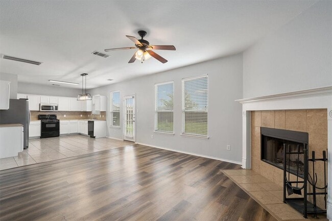 Building Photo - 2277 Green Meadows Ln