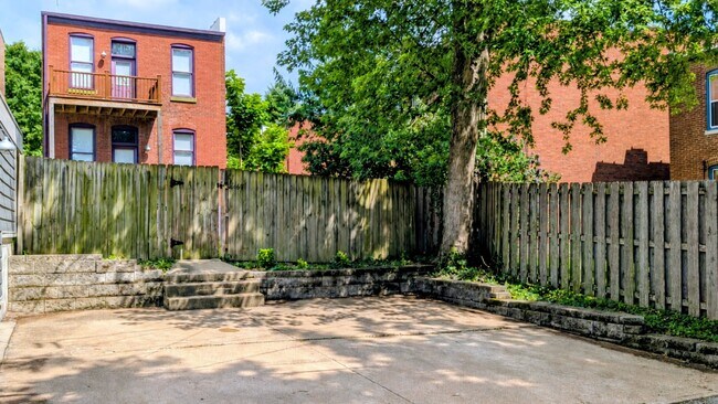 Building Photo - 2267 Indiana Ave