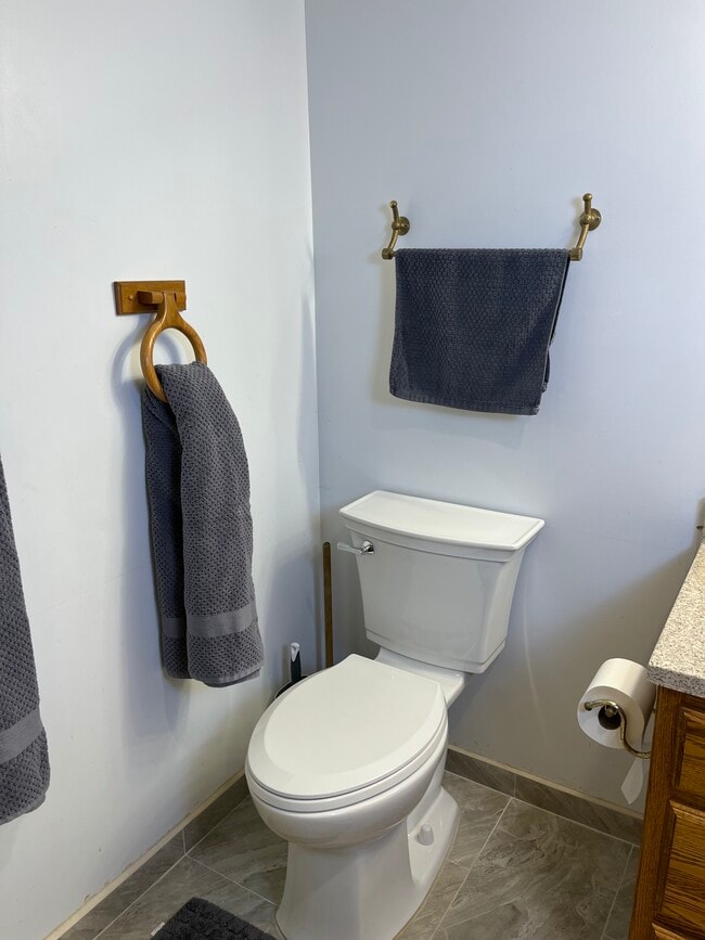 Building Photo - 5652 Ozark Ave N