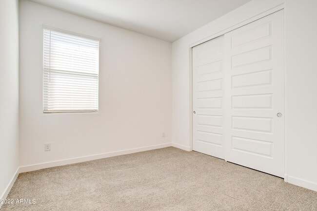 Building Photo - 17032 W El Caminito Dr