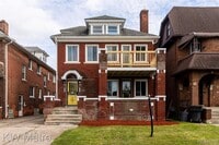 Building Photo - 3037 Calvert Ave