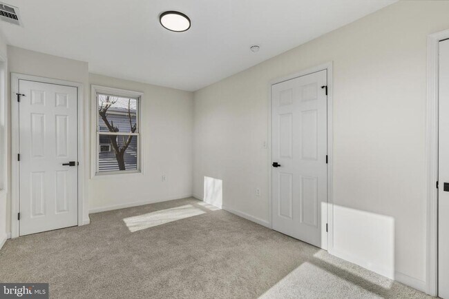 Building Photo - 507 Washburn Ave