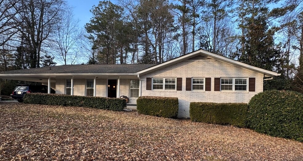 House front - 2475 Freydale Rd SE