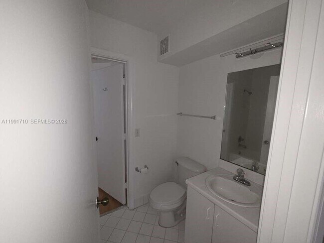 Building Photo - 3665 San Simeon Cir