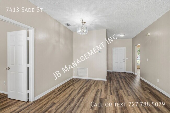 Building Photo - 7413 Sade St