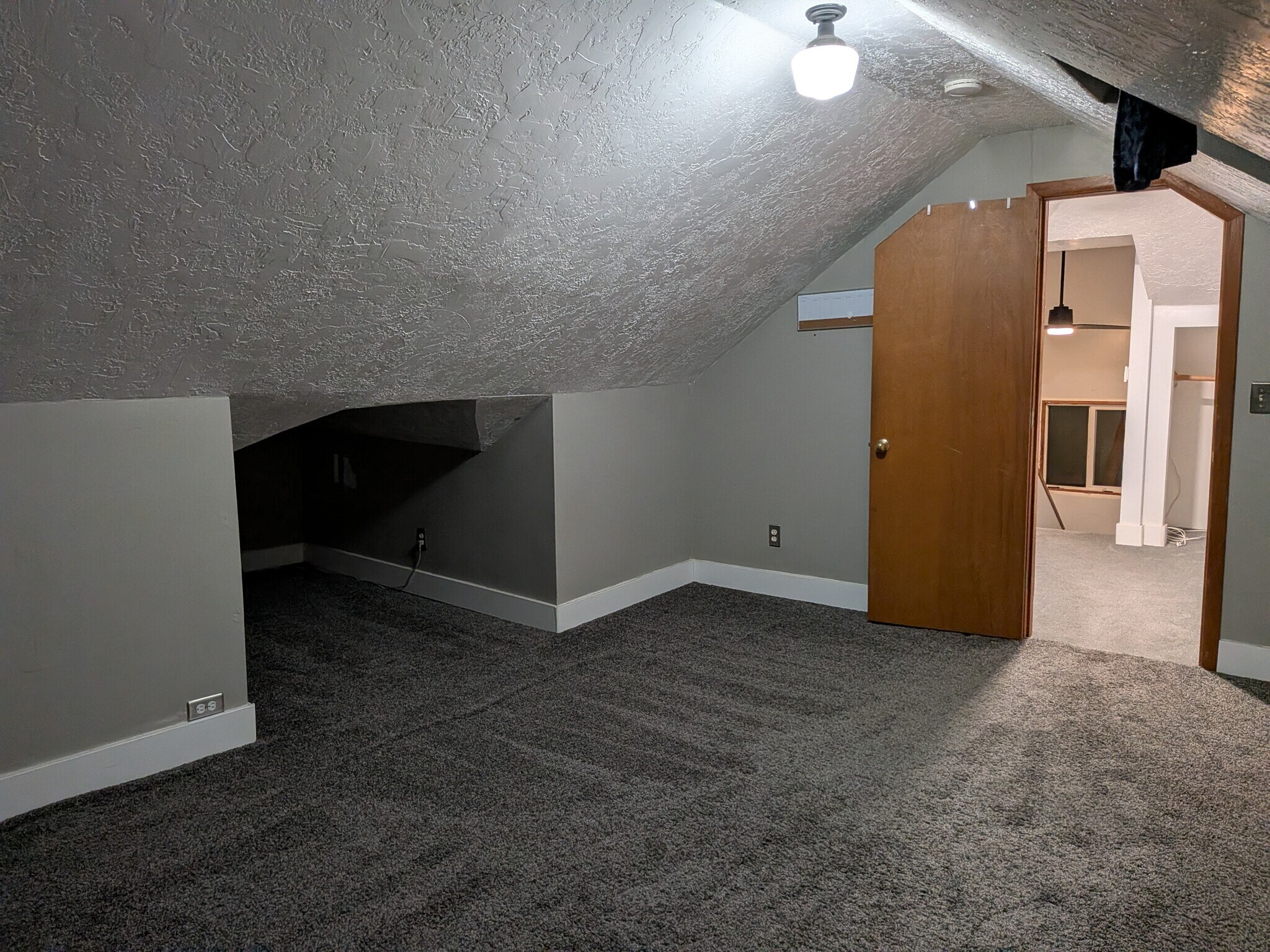 Building Photo - 2405 NE 49th Ave