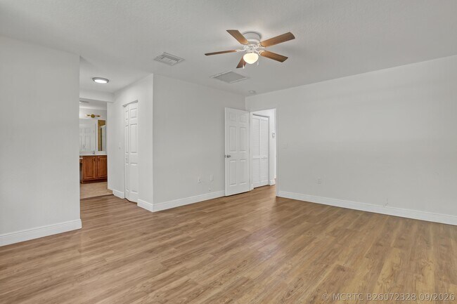 Building Photo - 10585 Cocobolo Way
