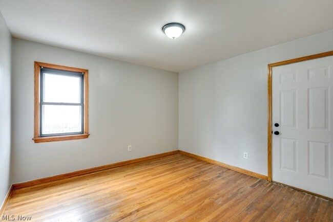 Building Photo - 8514 Deerfield Dr