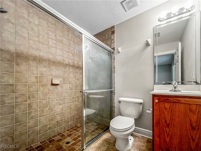 Building Photo - 13437 First St