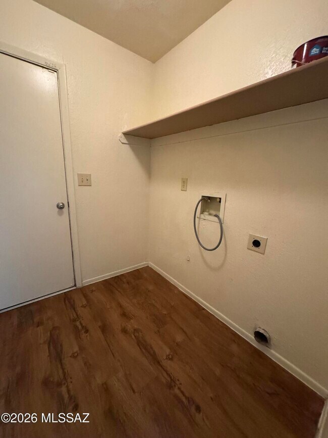Building Photo - 5200 W Wood Owl Dr