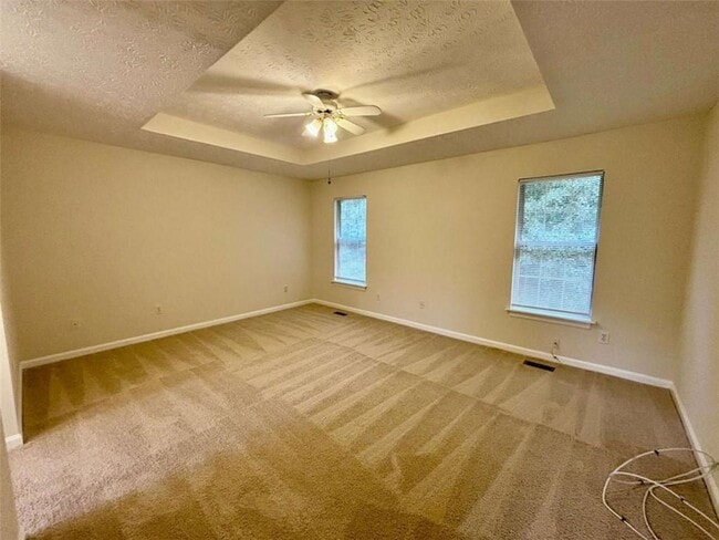 Building Photo - 3399 Benthollow Ln