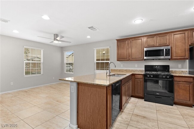 Building Photo - 675 Swift Eagle Ave