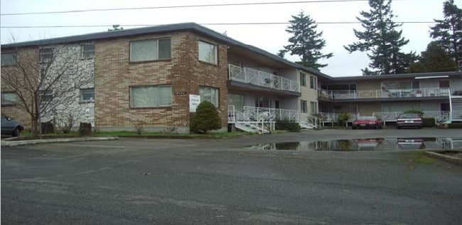 Primary Photo - Highland Terrace Apartments