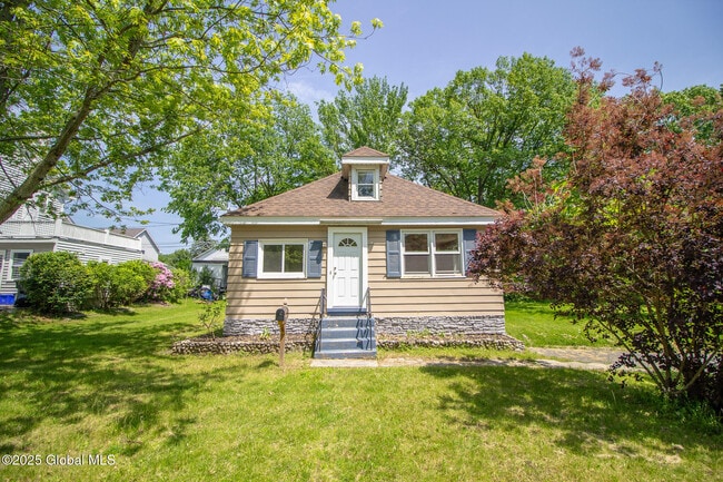 Primary Photo - 108 Indiana Ave