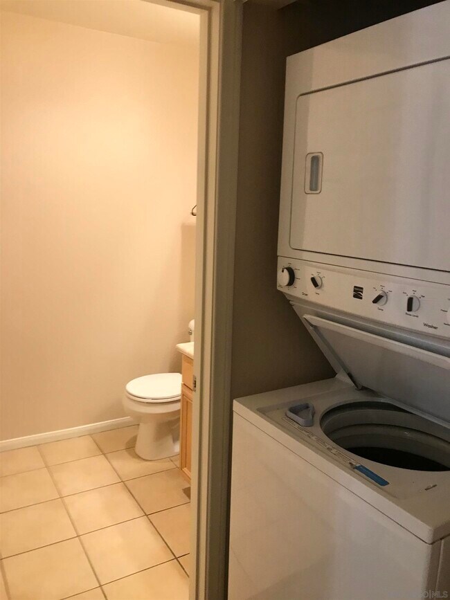 Building Photo - 2123 Alpine Glen Pl