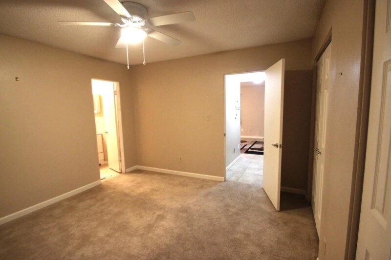 Building Photo - 1708 Sawyer Way