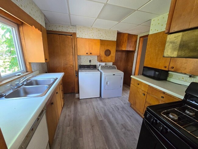 Building Photo - 508 Kaler Ave