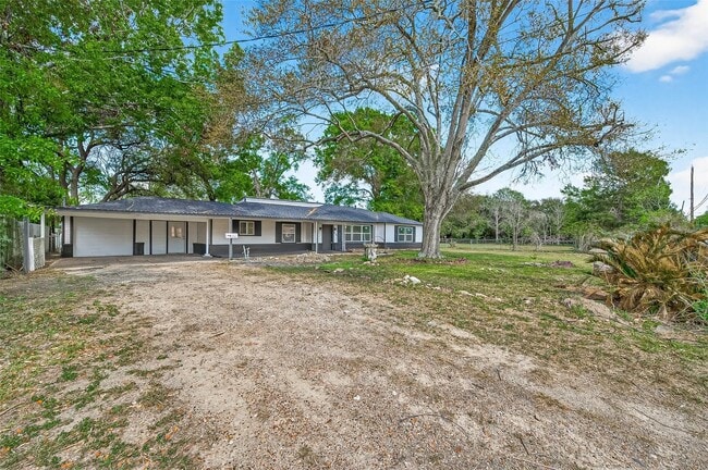 Building Photo - 815 Brooks Ave