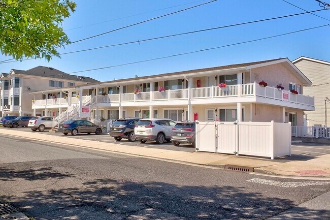 Primary Photo - 130 N Adams Ave