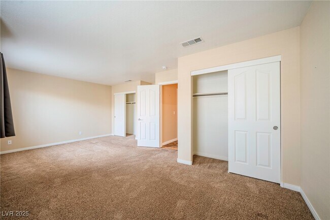 Building Photo - 921 San Bruno Ave