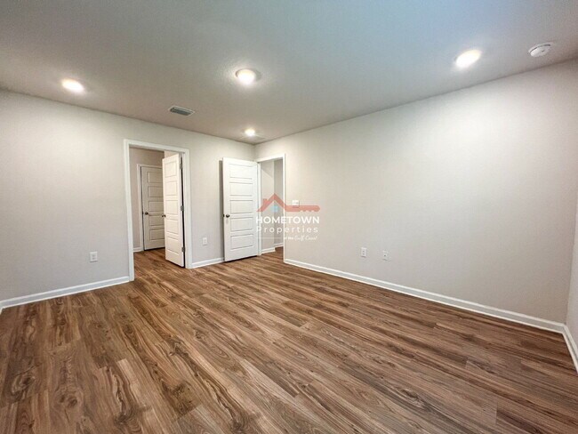 Building Photo - 6351 Burrow Ln