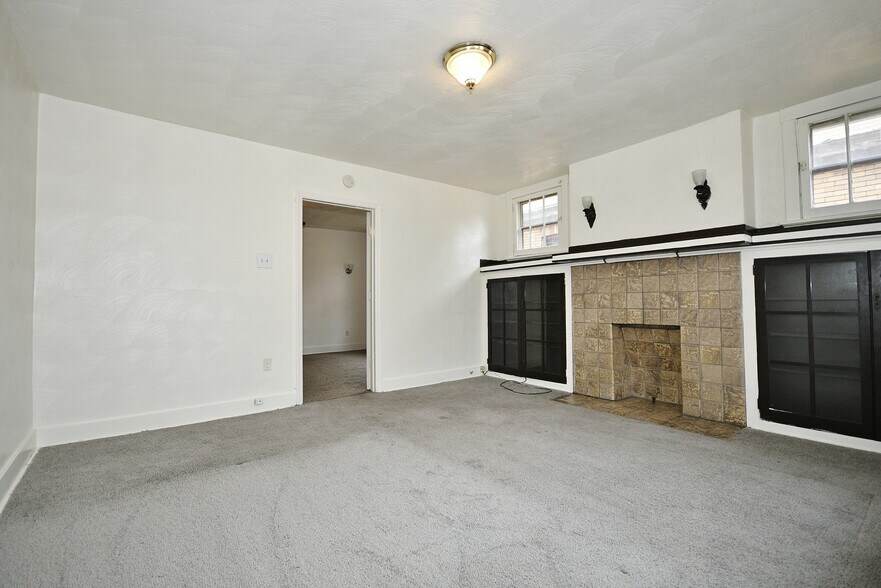 Building Photo - 1718 Montier St
