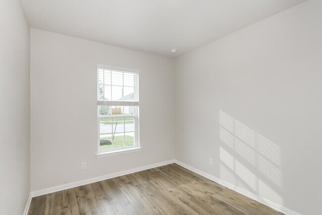 Building Photo - 7523 Tipton Meadow Way