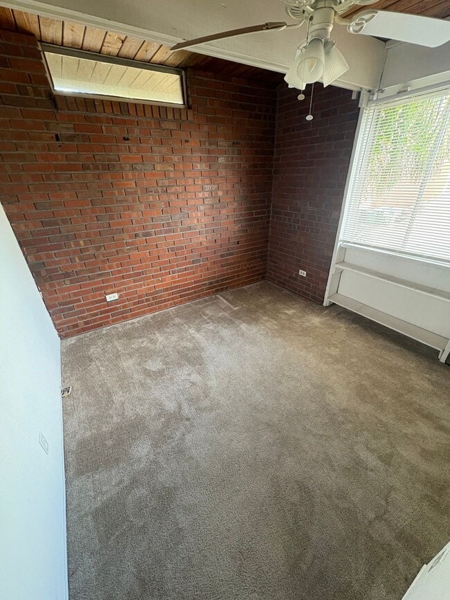 Building Photo - 3/2.5 Close to TMH and Governor Square