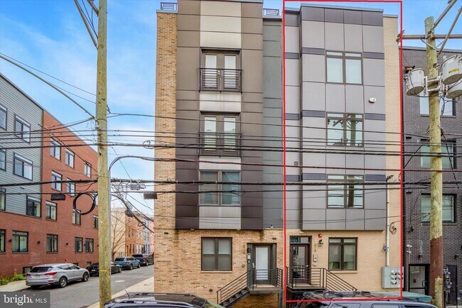 Building Photo - 818 N 16th St