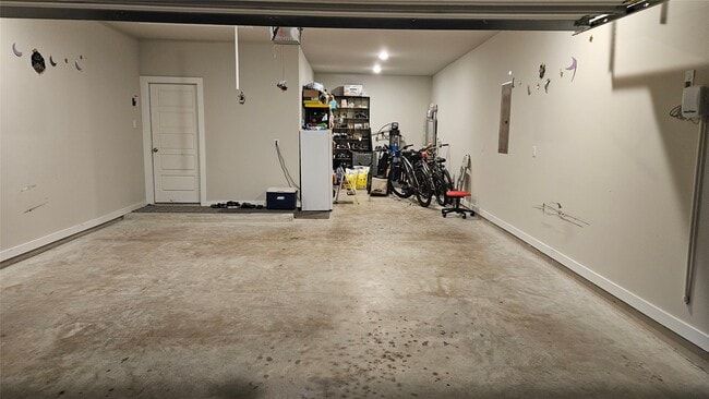 Building Photo - 18218 Bluebird Br Ln