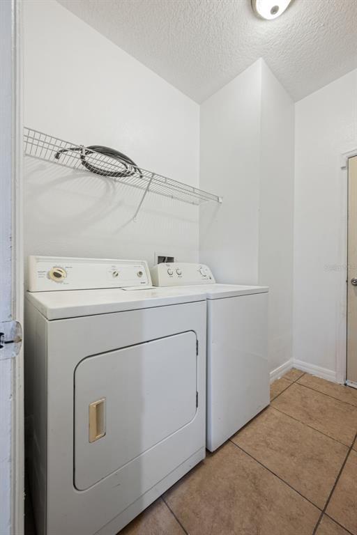 Building Photo - 2830 Paynes Prairie Cir