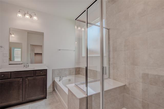 Building Photo - 1535 Echo Blf Dr