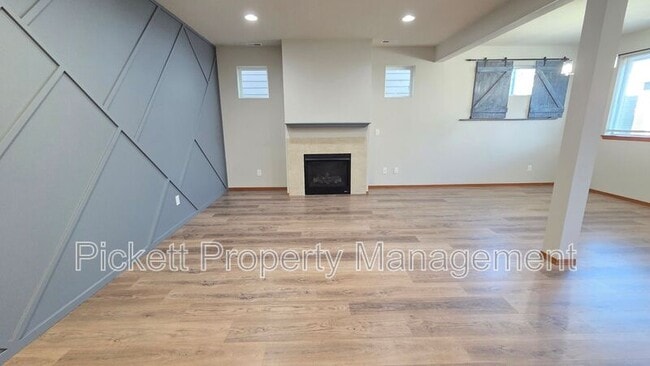 Building Photo - 2523 Filbert Ave